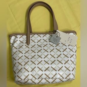 A New Day Geometric White and Brown Tote